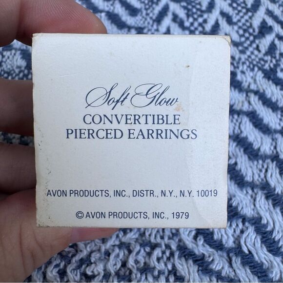 Avon Gold Earrings with Red Accents - Picture 3 of 4